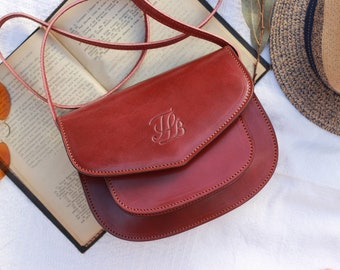 Leather Saddle Bag Purse, Small Brown Leather Crossbody bag, Handmade leather handbag for Women, Small Cognac Crossbody Leather Bag for Her