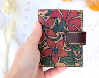 Flowery leather wallet for her, cute mini leather wallet for women, Tooled leather wallet, Small bifold leather wallet for women