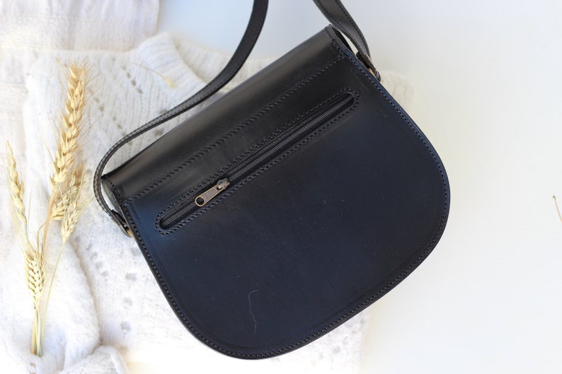 Black date night crossbody purse, handmade black purse, Black leather handbag with lock, night handbag purse for women, black leather women image 3
