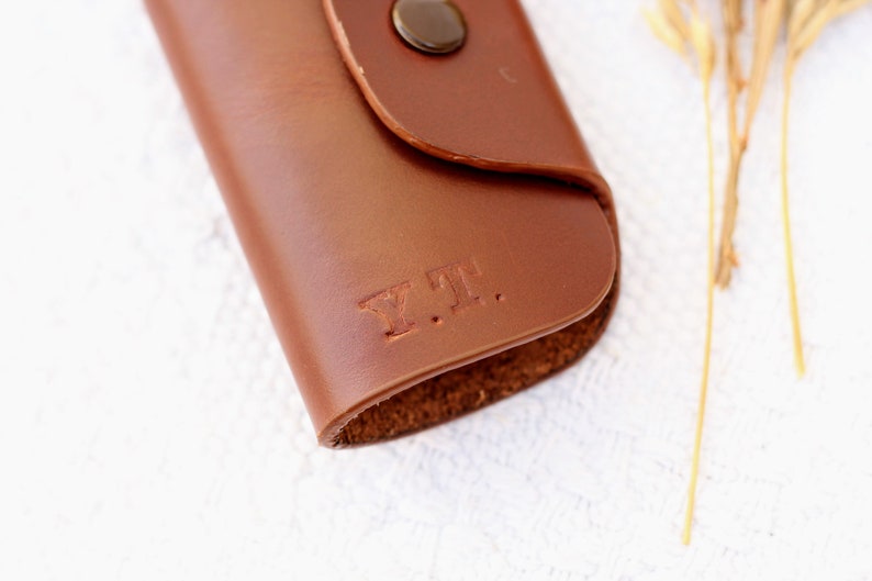 Monogram Gift for Christmas Personalized Initial leather Keyring Personalized Leather key case Personalized leather keychain