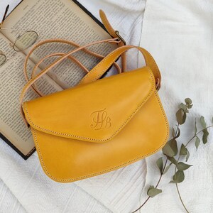 Sustainable Full Grain Leather Crossbody Bag handmade, Medium Sized Leather Saddle Bag, Crossbody Brown Leather Handbag for women Yellow