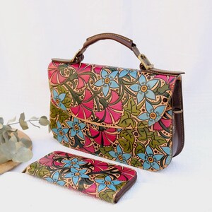 Vintage top handle leather bag, tooled Leather bag with flowers, artful purses craftsmanship, timeless pocketbook for women, timeless style image 13