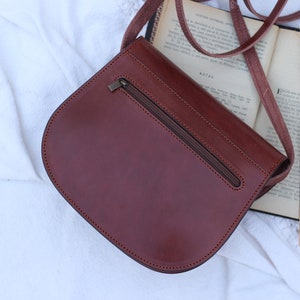 Handmade Leather Crossbody Handbag in Cognac Brown Medium Sized Purse for Women, Perfect for Long Term Use. image 4