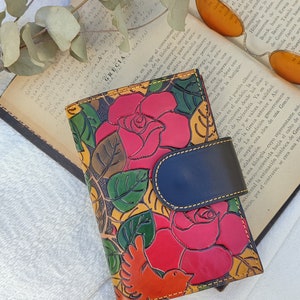 Roses Floral Wallet, Engraved Roses Floral Wallet for Women, Boho Floral Wallet Hadnmade, Bohemian Leather Floral Girly Wallet imagen 4