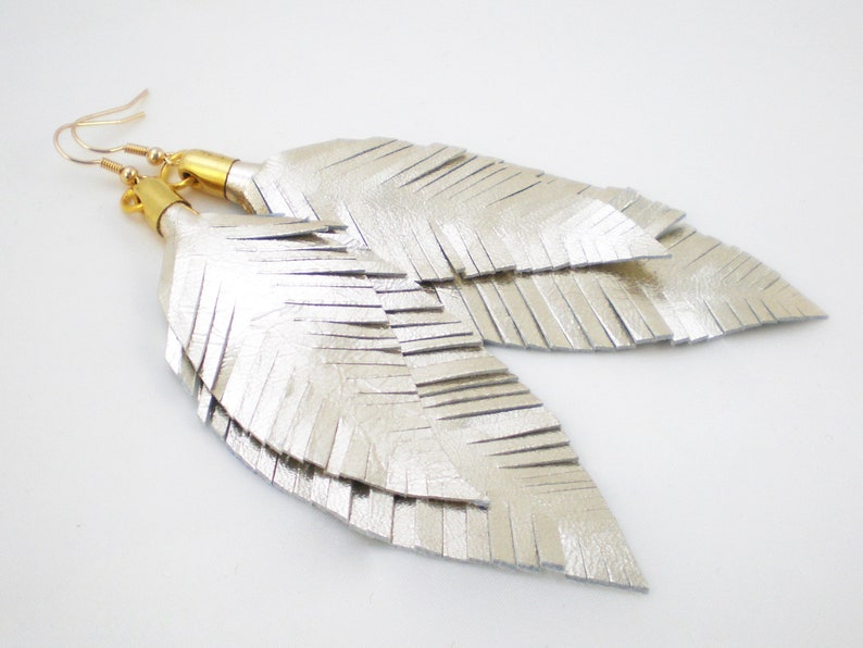 medium feather earrings made of leather in gold metallic image 4