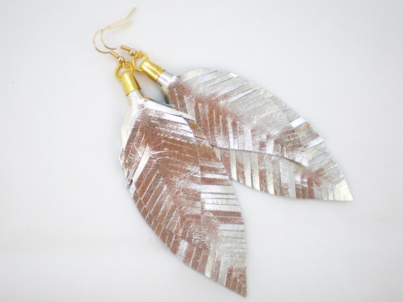 medium feather earrings made of leather in gold metallic image 5