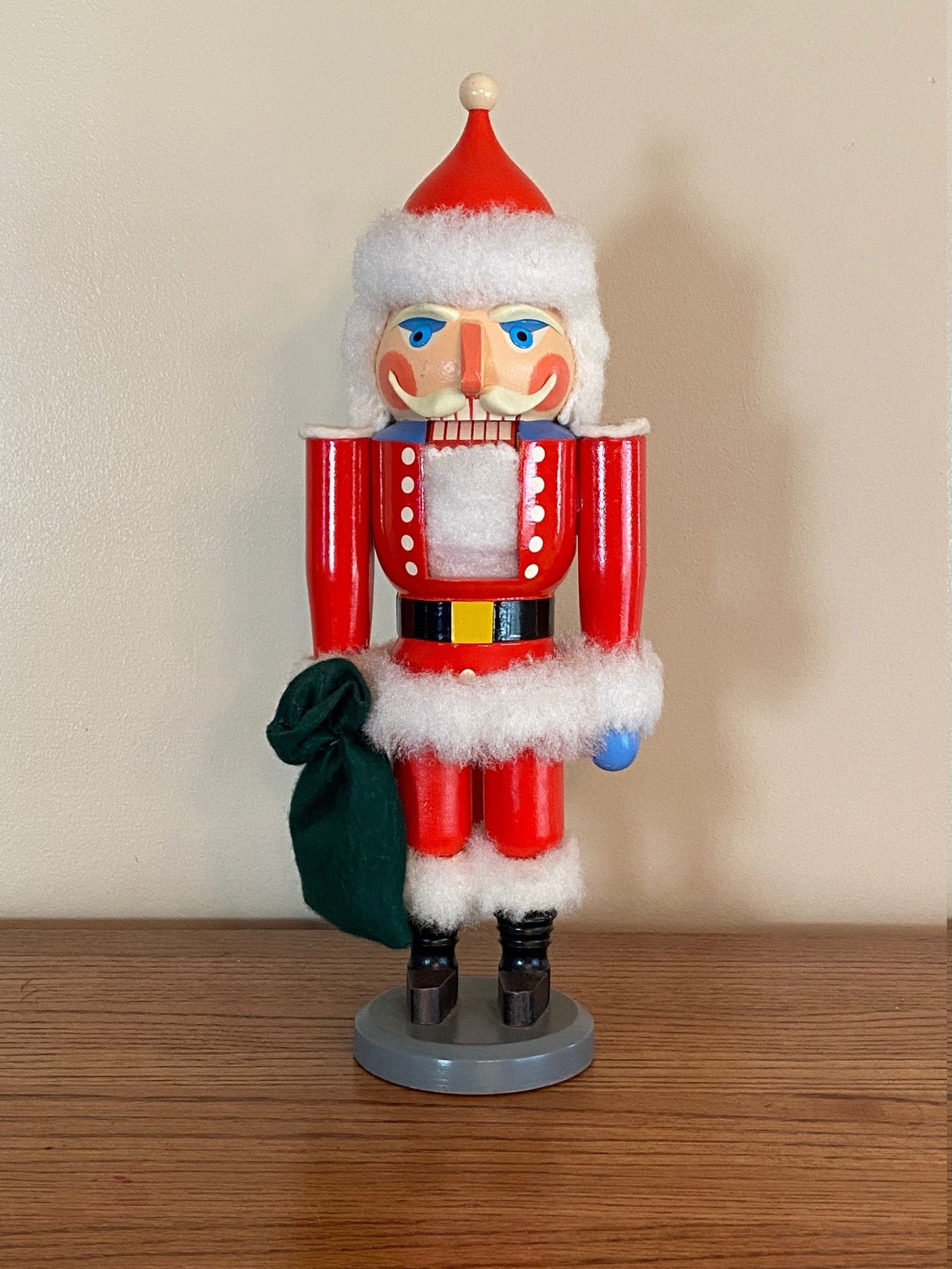 History of German Nutcrackers & Where to Buy a Nutcracker!