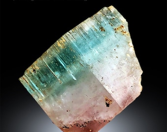 Tweekleurig aquamorganietkristal, morganiet var aquamarijn, morganietkristal, aquamarijnexemplaar, zeldzaam kristal uit Pakistan, 125 kt