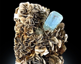 アクアマリン、蛍石、白雲母、パキスタン産鉱物標本、158カラット