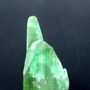 Geëindigd kunzietkristal, groene kunziet, Hiddeniet kunzite, kunzite te koop, kunzietkristal uit Afghanistan - 118 gram