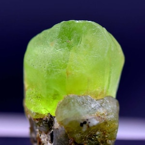 Peridot Crystal , Olivine Peridot Crystal, Peridot Stone, Mineral Specimen, Peridot from Sapat Pakistan, 13 Gram , 28*19*17 mm