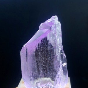 Pink Kunzite Crystal, Natural Kunzite, Kunzite Gemstone, Kunzite stone, Kunzite for sale, Unusual Kunzite, 99.30 Carats , 41*24*13 mm