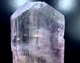 Natürlicher Pink Kunzit Kristall: Rohedelstein, 71g