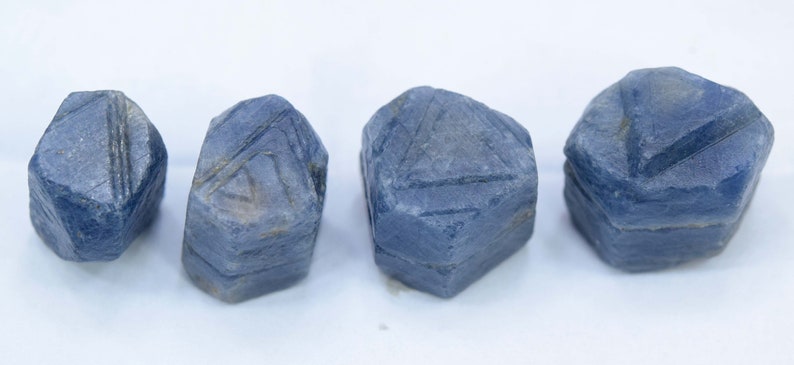 27 Grams Terminated Natural Sapphire Crystals From Madagascar