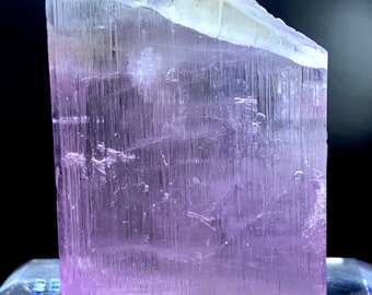 天然ピンククンツァイトクリスタル：アフガニスタン産原石（179g