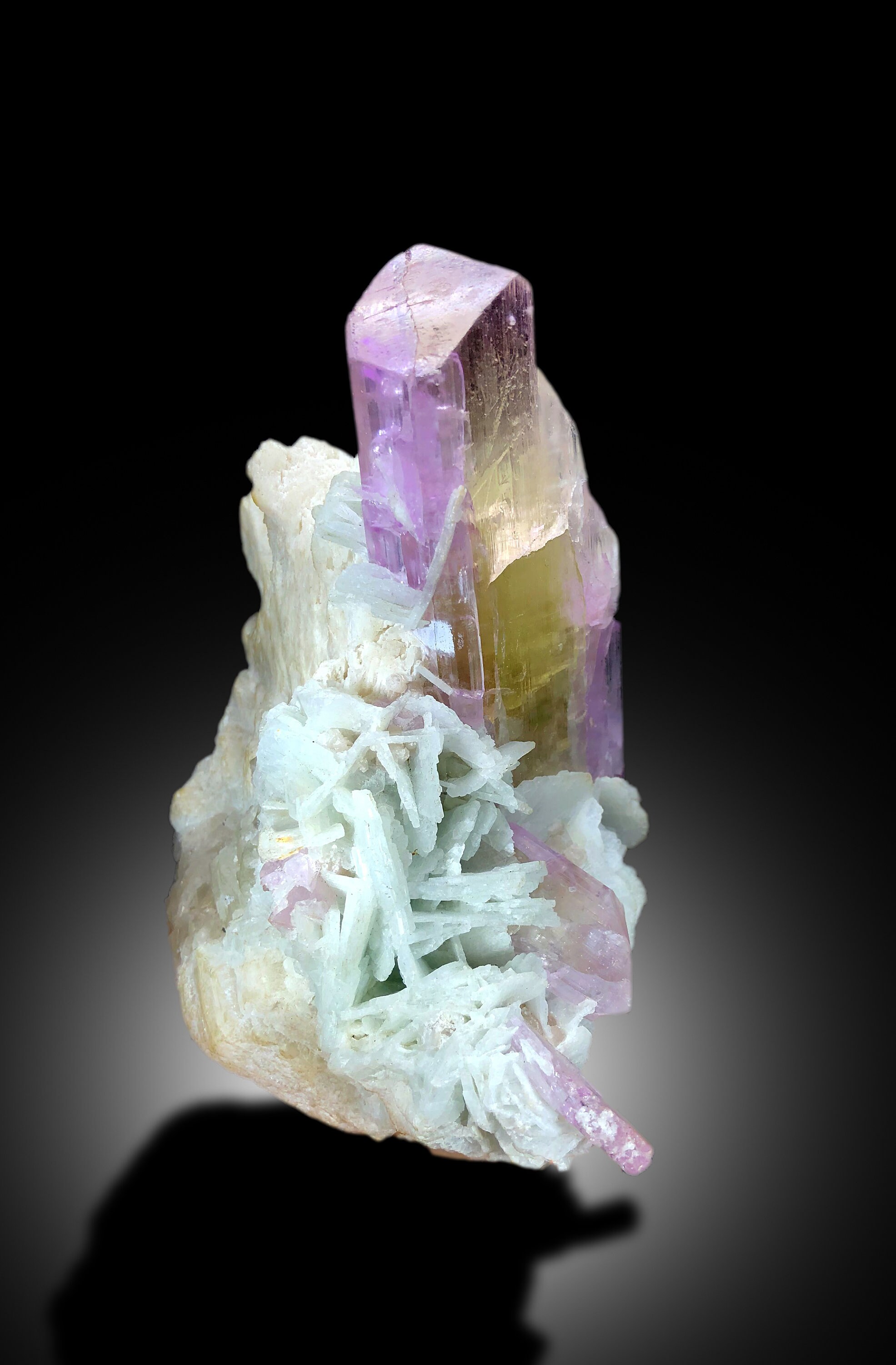 V Shape Terminated Pink Color Kunzite With Cleavelandite Albite and ...