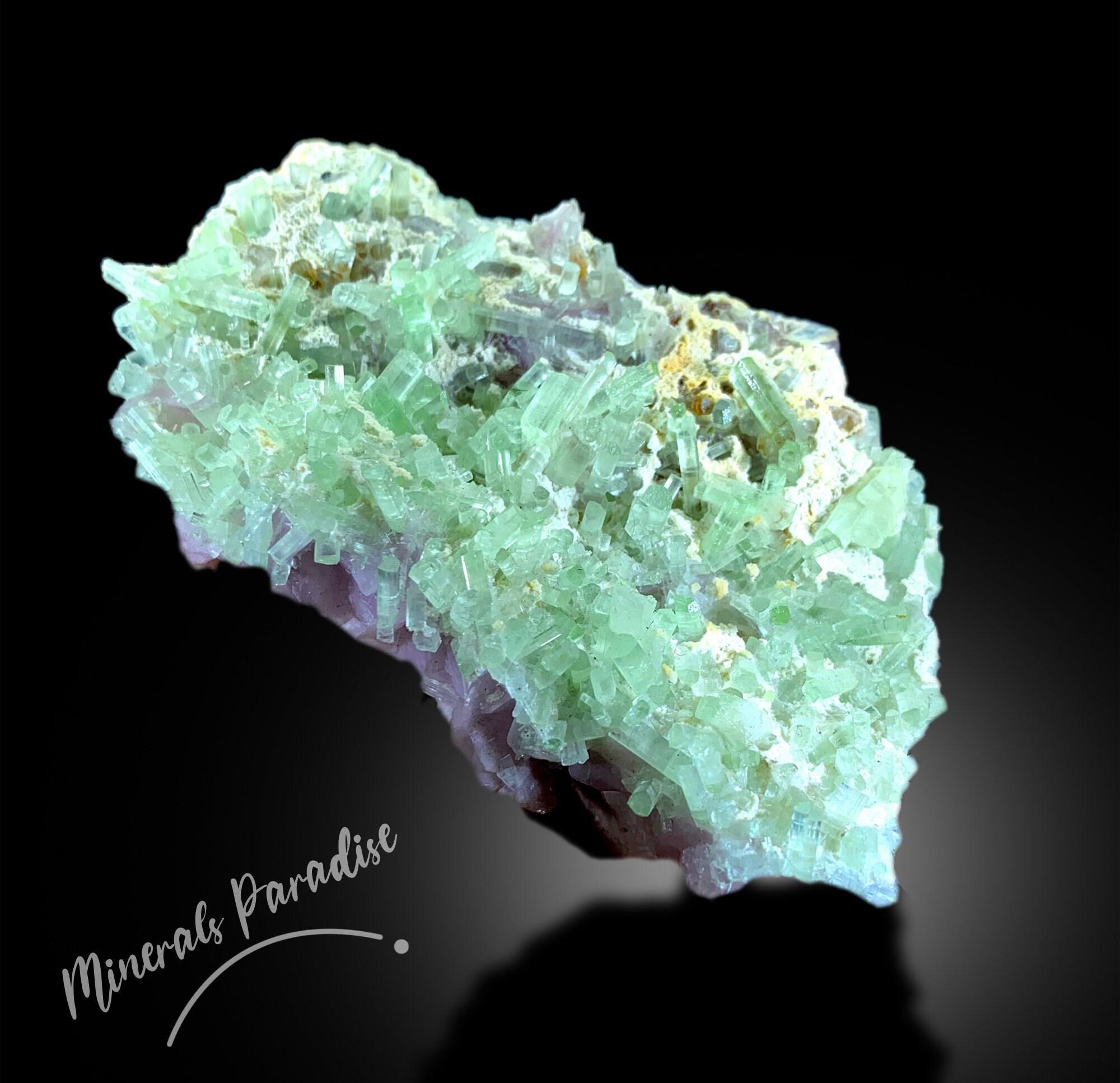 グリーントルマリン結晶クラスターとレピドライト鉱物標本 - 190