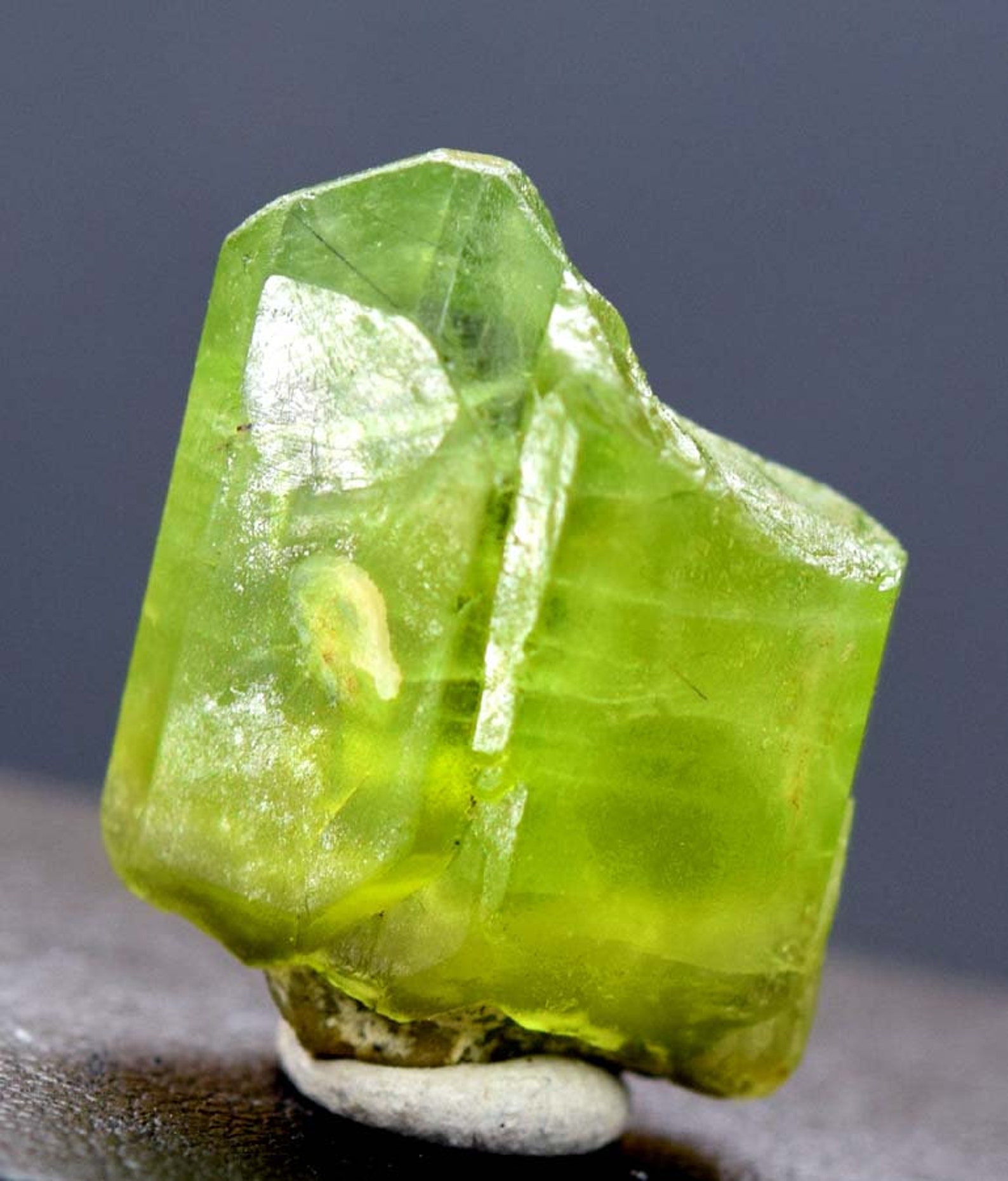Peridot Crystal Olivine Peridot Crystal From Sapat Pakistan Etsy