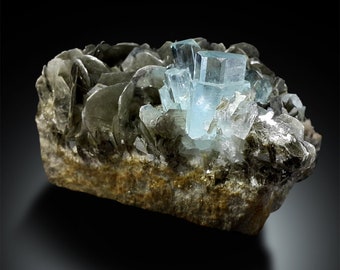 Natural Aquamarine Crystals with Muscovite Mica, Aquamarine Specimen, Aquamarine Cluster, Aquamarine Bunch, Mineral Specimen, 937 g