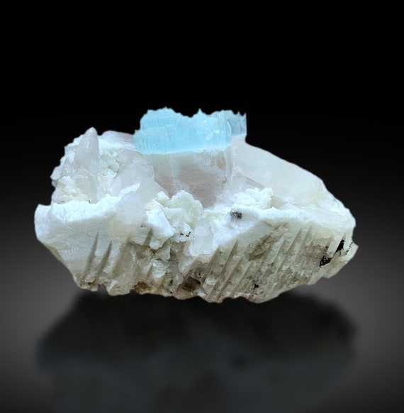 Bicolor Beryl, Aquamorganite Crystal, Bicolor Morganite With