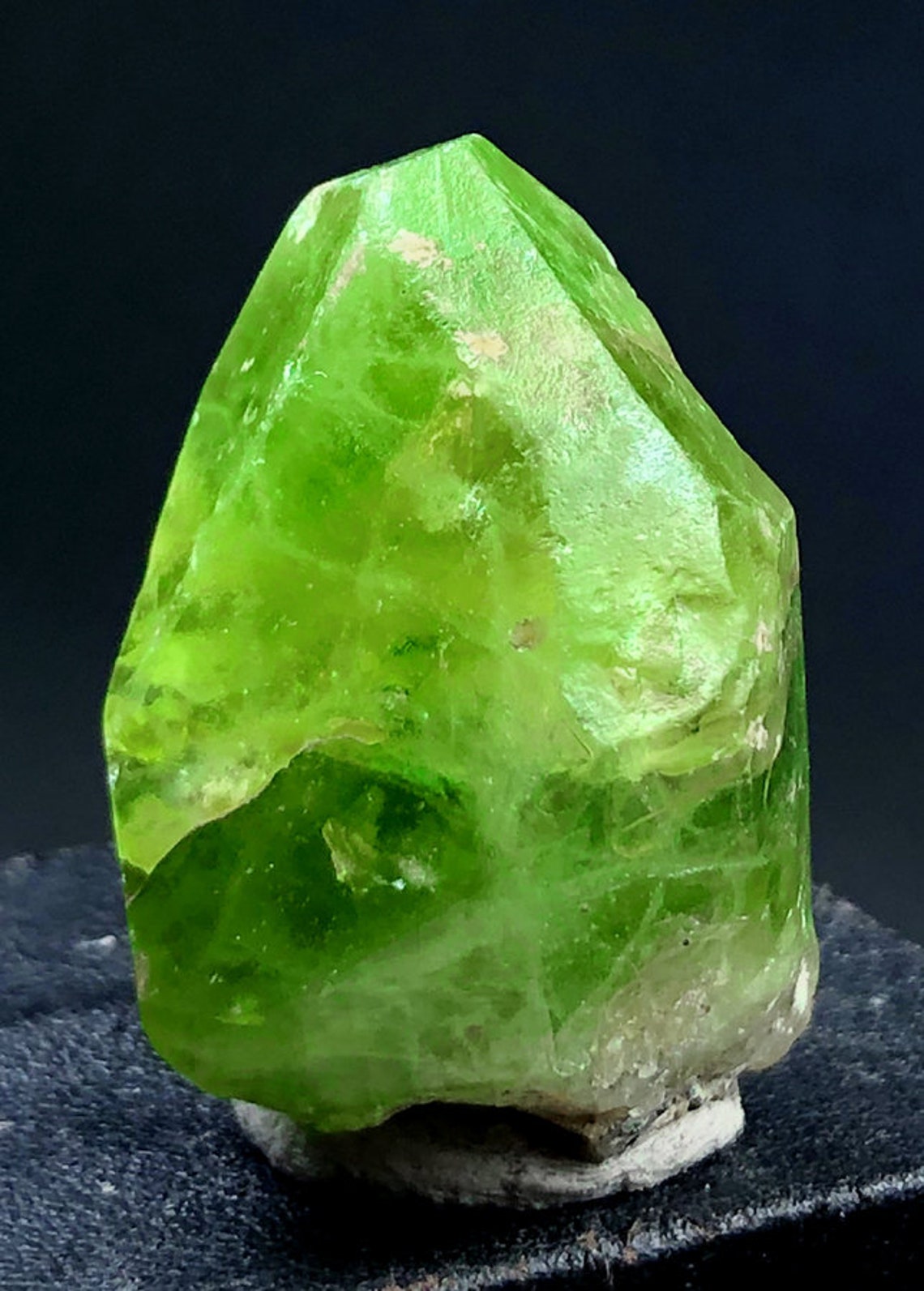 Peridot Crystal Olivine Peridot Crystals Specimen from Supat Etsy France