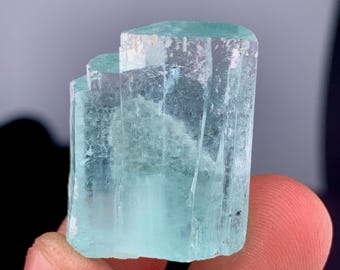 原石アクアマリン結晶標本：パキスタン産60カラットのヒーリング