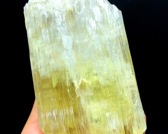 天然の黄色のトリフェーン クンツァイト クリスタル