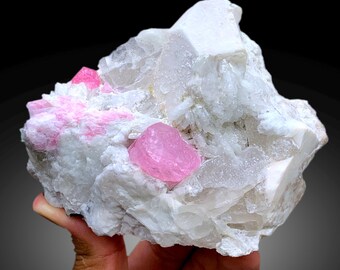 ピンクトルマリン結晶、水晶、雲母、長石を含むアフガニスタン産原石
