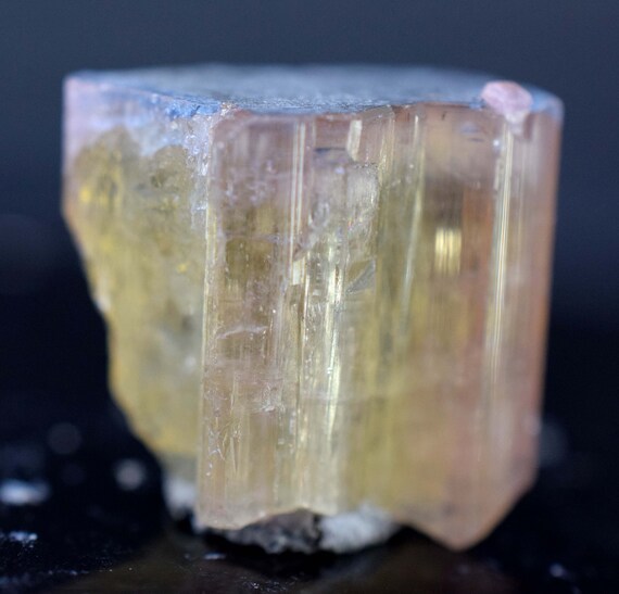 21*20*13 mm 47.65 cts Terminated Blue Cap Tourmaline Crystal with Albite from Paprok