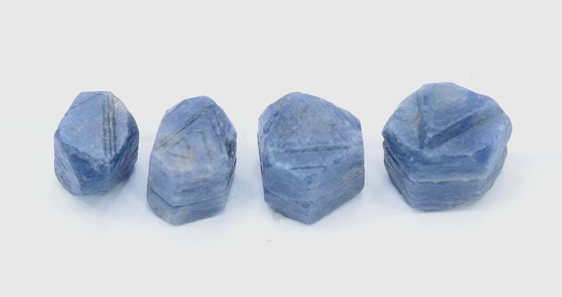 27 Grams Terminated Natural Sapphire Crystals From Madagascar