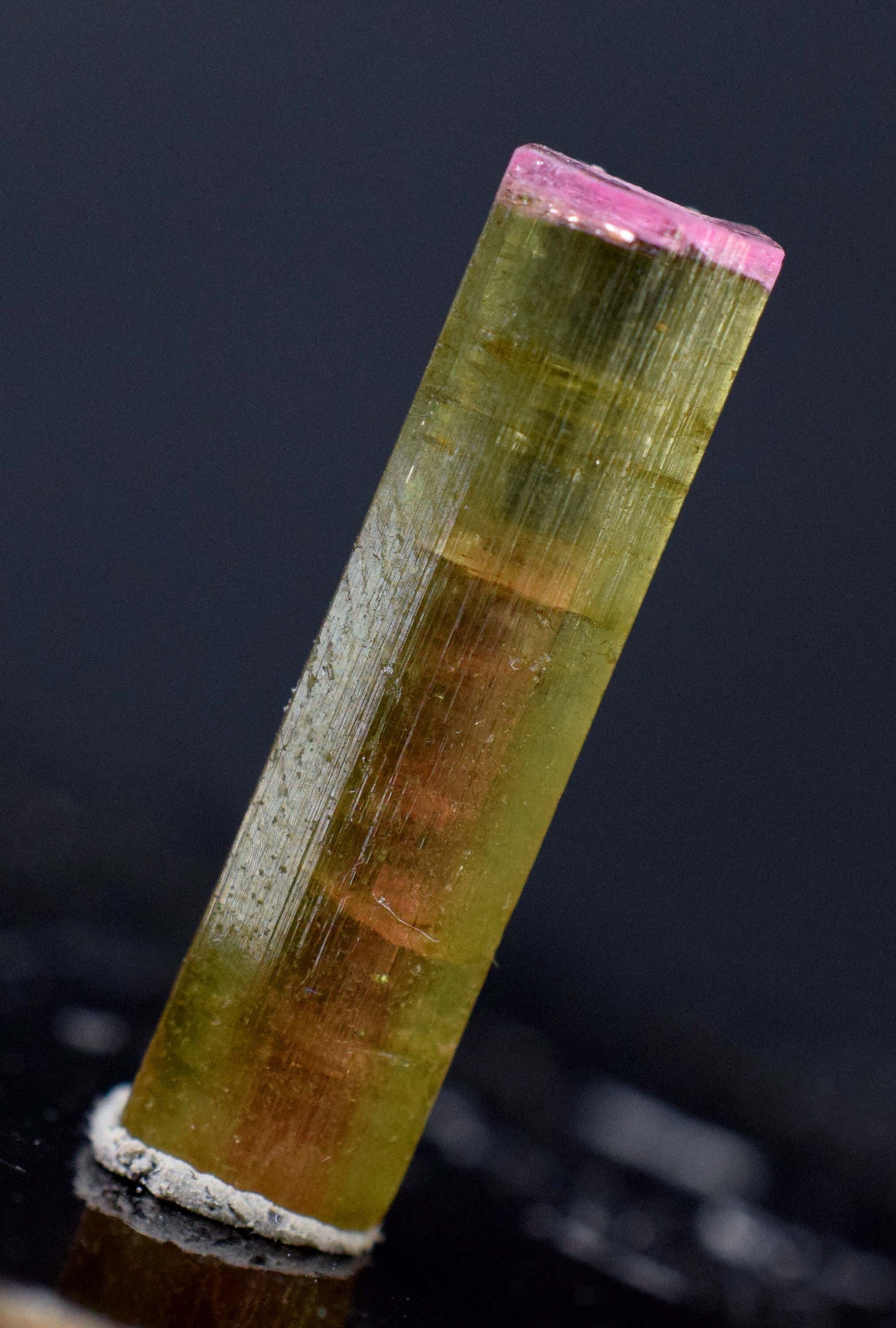 バイカラートルマリンクリスタル：アフガニスタン産ピンクキャップ