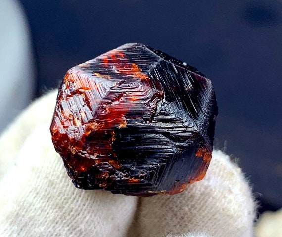 Garnet , Spessartine Garnet , Spessartite Garnet Crystal From Skardu  Pakistan 16 G , 211918 Mm 
