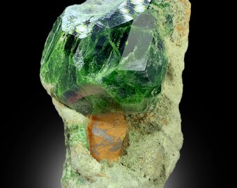 Grenat Démantoïde Naturel 0,61 Ct - Jaune Verdâtre Non Traité, Madagascar, Forme Ovale