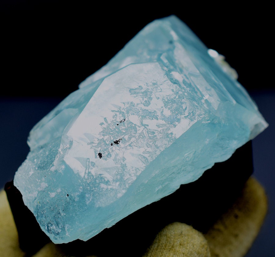 パキスタン ナガール産 エッチングアクアマリン 天然アクアマリンクリスタル、エッチングブルーアクアマリン