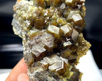 パキスタン スカルドゥ産 アンドラダイトガーネット アフガニスタン産