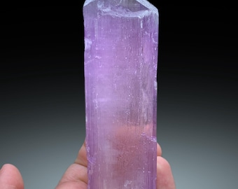 V Shape Terminated Fluorescent Pink Kunzite Crystal, Natural Kunzite, Fine Mineral, Kunzite Gemstone, Kunzite Gemstone - 528 gram