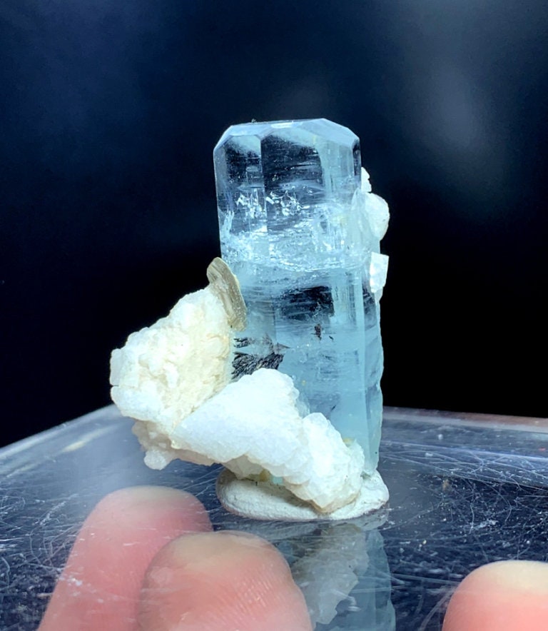 アクアマリン Aquamarine 鉱物たちの庭
