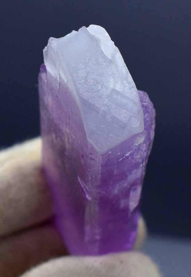 アフガニスタン産ピンククンツァイトクリスタル - 82グラム - Etsy 日本