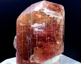 Lustrous Red Tourmaline Crystal: Gem Grade Paprok Rubelite, 38.50 cts