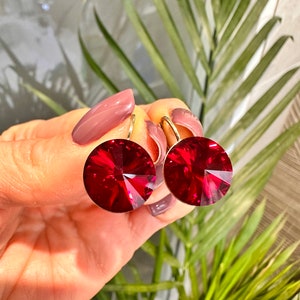 Handgefertigte Rubin Swarovski Kristall Ohrringe (14 mm)