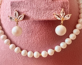 Halsband och örhängen med Swarovski-pärlor för brudpar: Bröllopssmycken