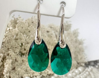 Emerald Green Swarovski Crystal Earrings: Sterling Silver Teardrop 16mm