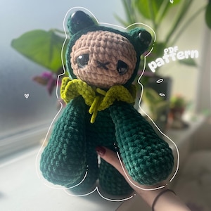 Froggy Plush Crochet Pattern - (PDF Digital Download)
