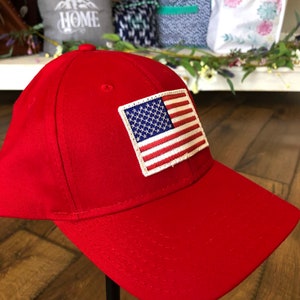 Casquette rouge drapeau américain en coton doux : casquette de baseball avec écusson brodé