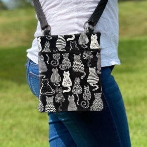 Dog shaped purse top