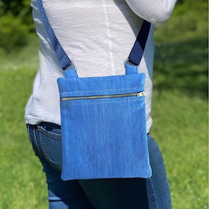 Denim Crossbody Bag, Jean Crossbody Bag, Denim Fabric Crossbody Bag, Denim-Look Crossbody Bag, Crossbody Bag with Denim fabric, Denim Purse