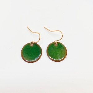 Emaille Ohrringe grün, Emaille Schmuck, Ohrhänger, Ohrhaken, Emailleschmuck, handmade, rose, Kreis, transparent, Enamel, Glas Schmuck