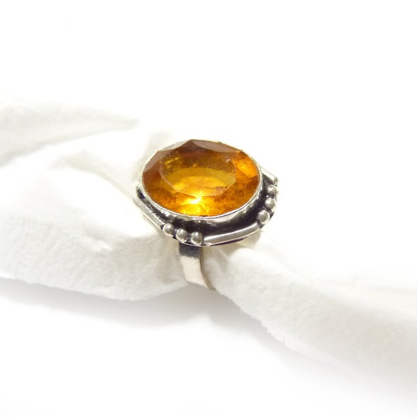 Vintage Quartz Ring 925 Sterling Silver, Amber Brown Faceted Oval, Boho Hippie Gemstone Ring, Tribal Nomads Southwest Ethno Jewelry