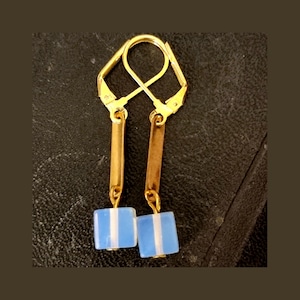 Brincos de Cubo de Opala Moonlight, Brincos Longos de Cubo, Brincos com Pingente de Cubo e Pérola, Brincos Pendentes Hexagonais de Latão, Brincos Elegantes para Noivas