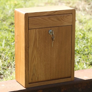 Mailbox &quot;Nicole&quot; made of solid oak, linseed oil treated NEW